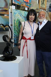 משתתפת בתערוכה במוסקבה עם הפסל הידוע_0177